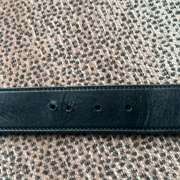 Gucci leather belt size small 🖤🤍 - Picture 4 of 6